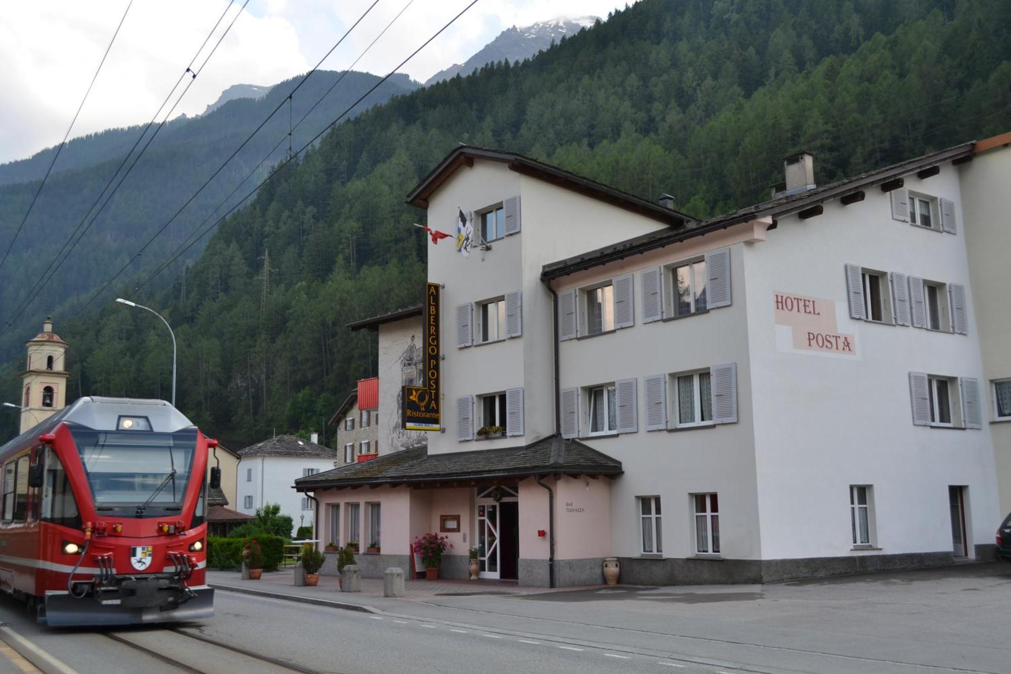 Hotel Posta Poschiavo Exterior photo